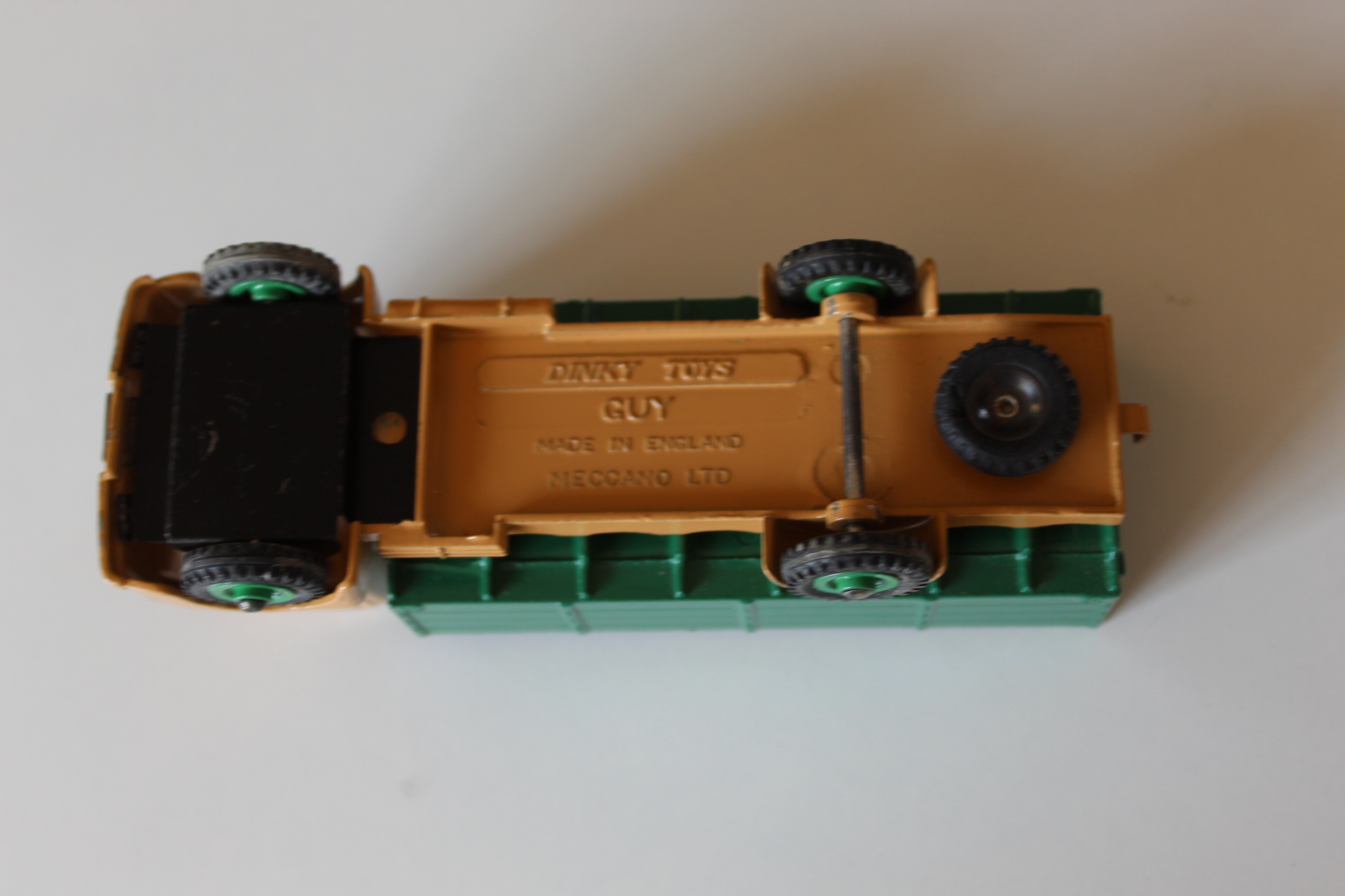 guy warrior wagon windows version dinky toys 431 base