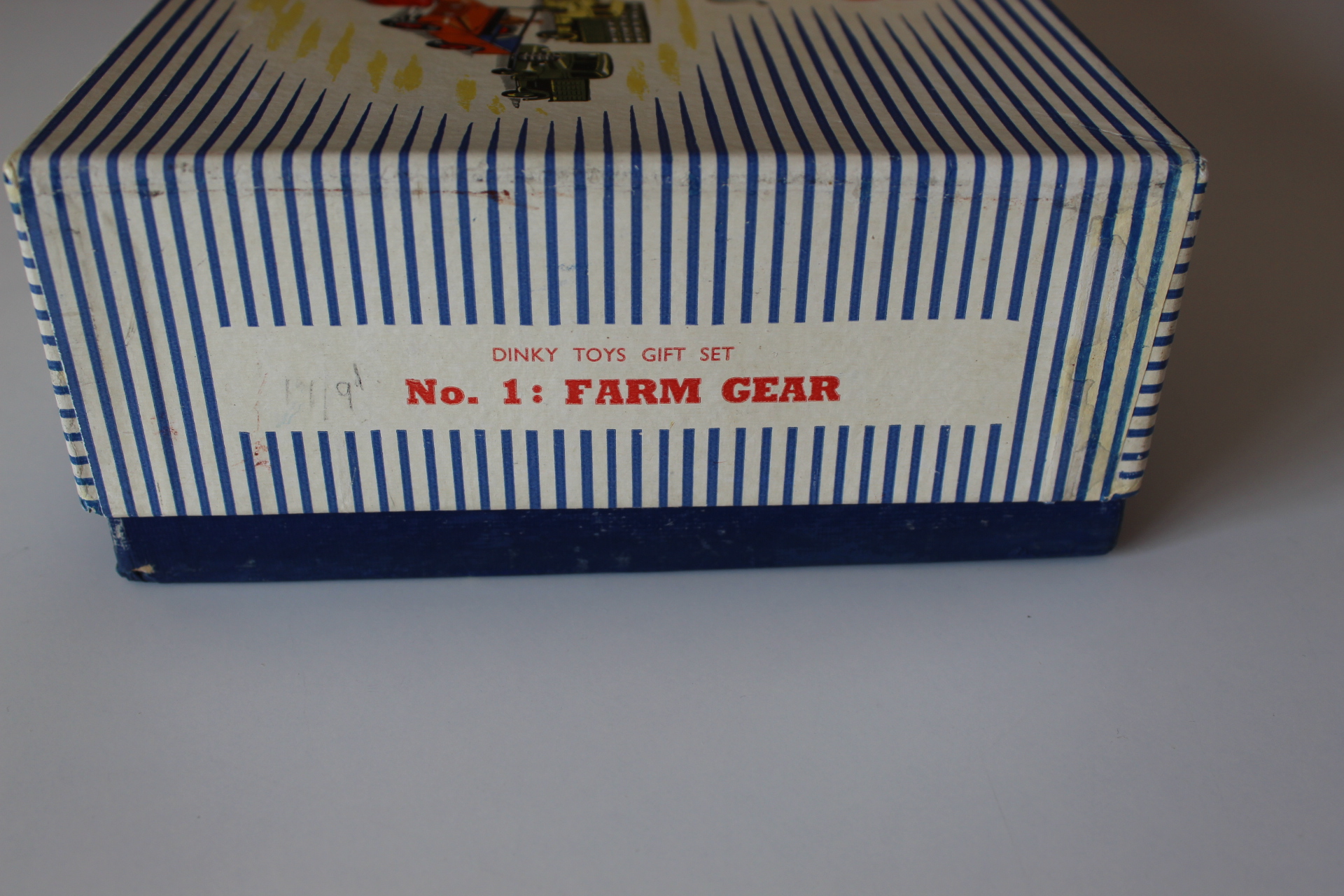 farm gift set dinky toys 1 box end