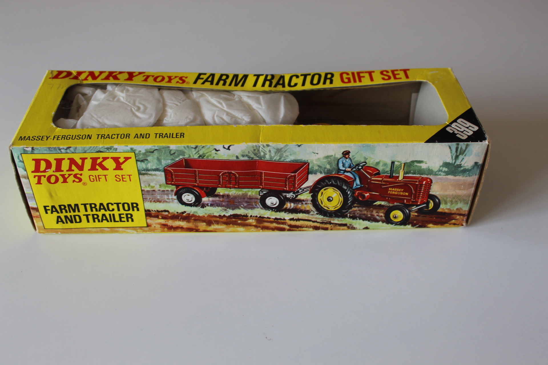 farm tractor gift set dinky toys 399