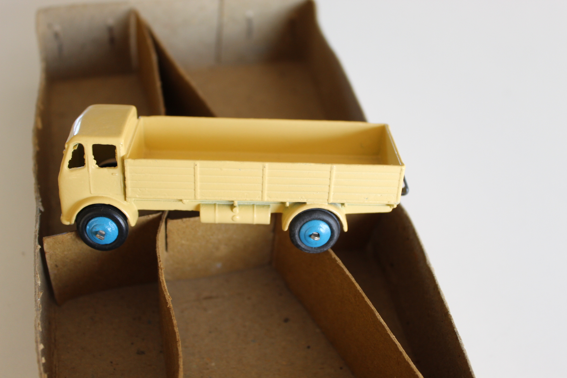 forward control lorry and atrade box dinky toys 25r
