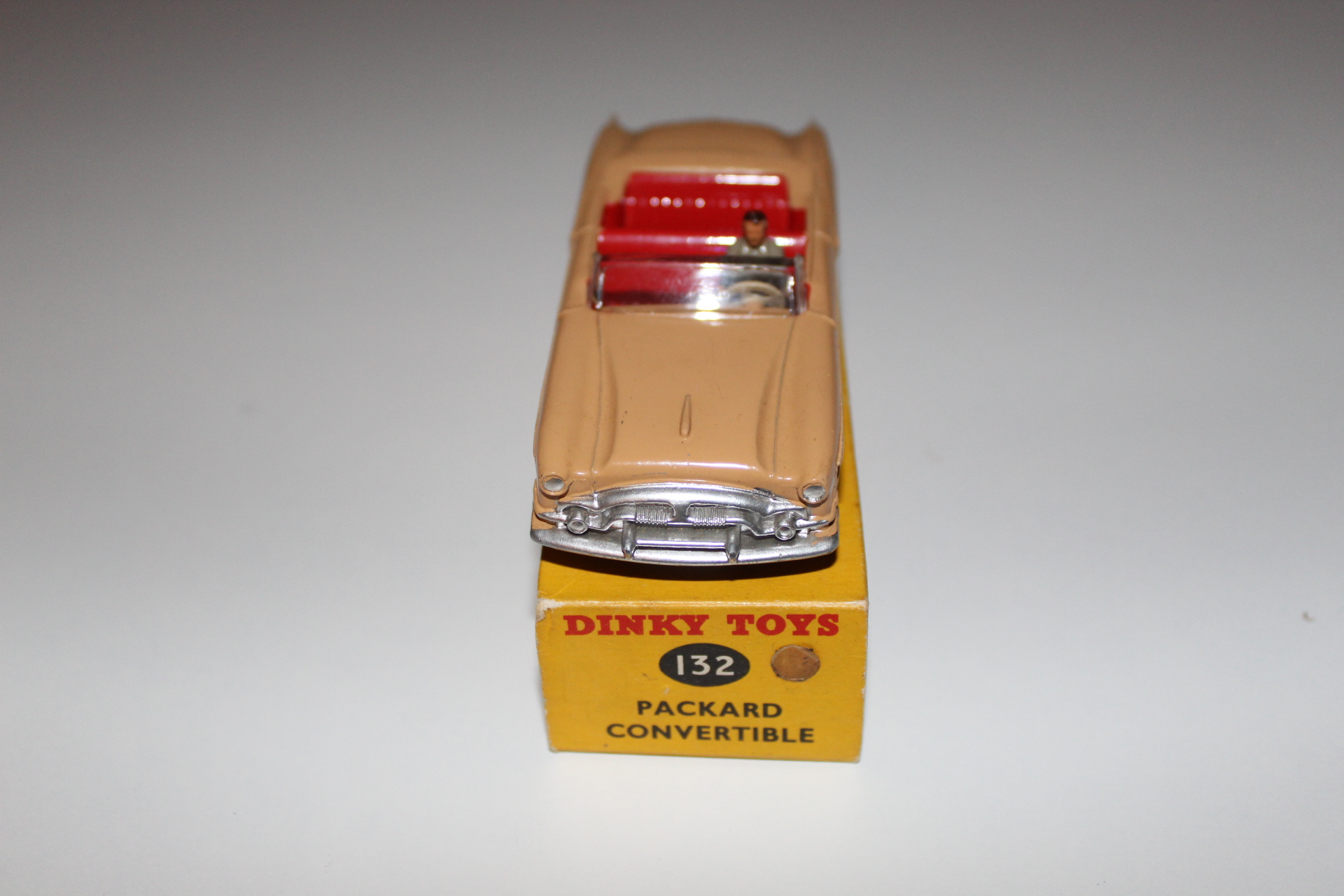 packard convertible dinky toys 132 front