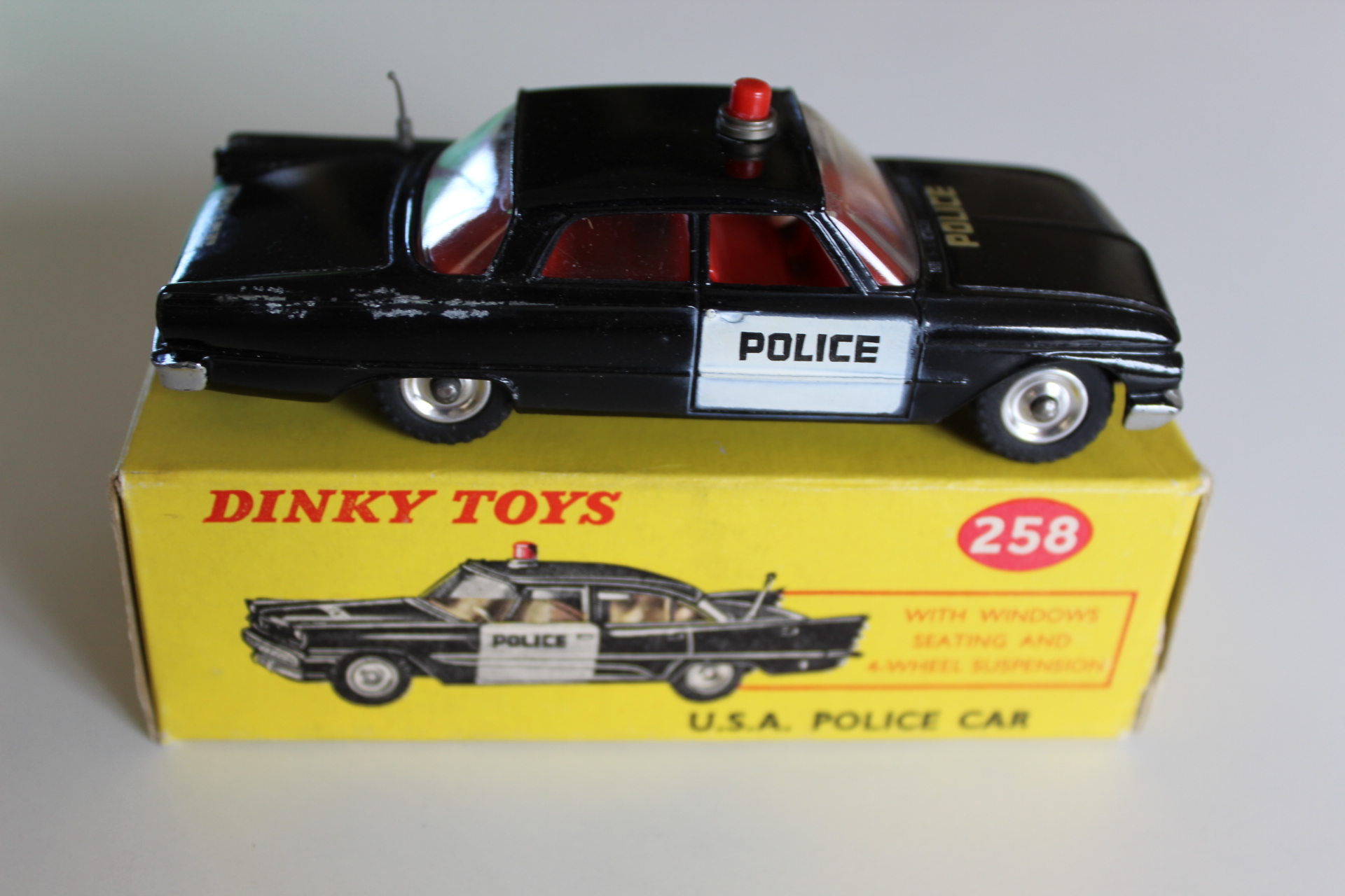 ford fairlane usa police car side