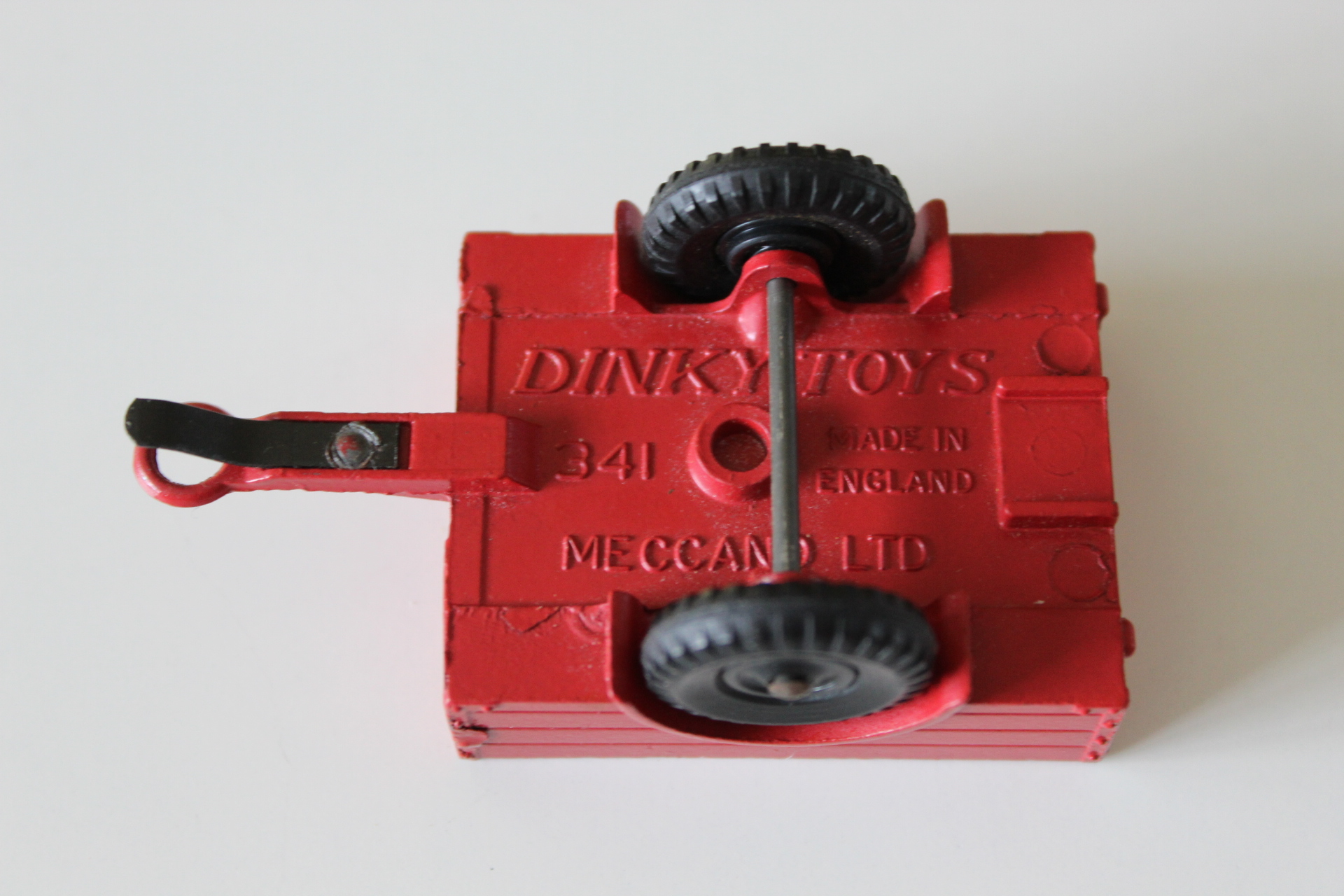 land-rover trailer dinky toys 341 base