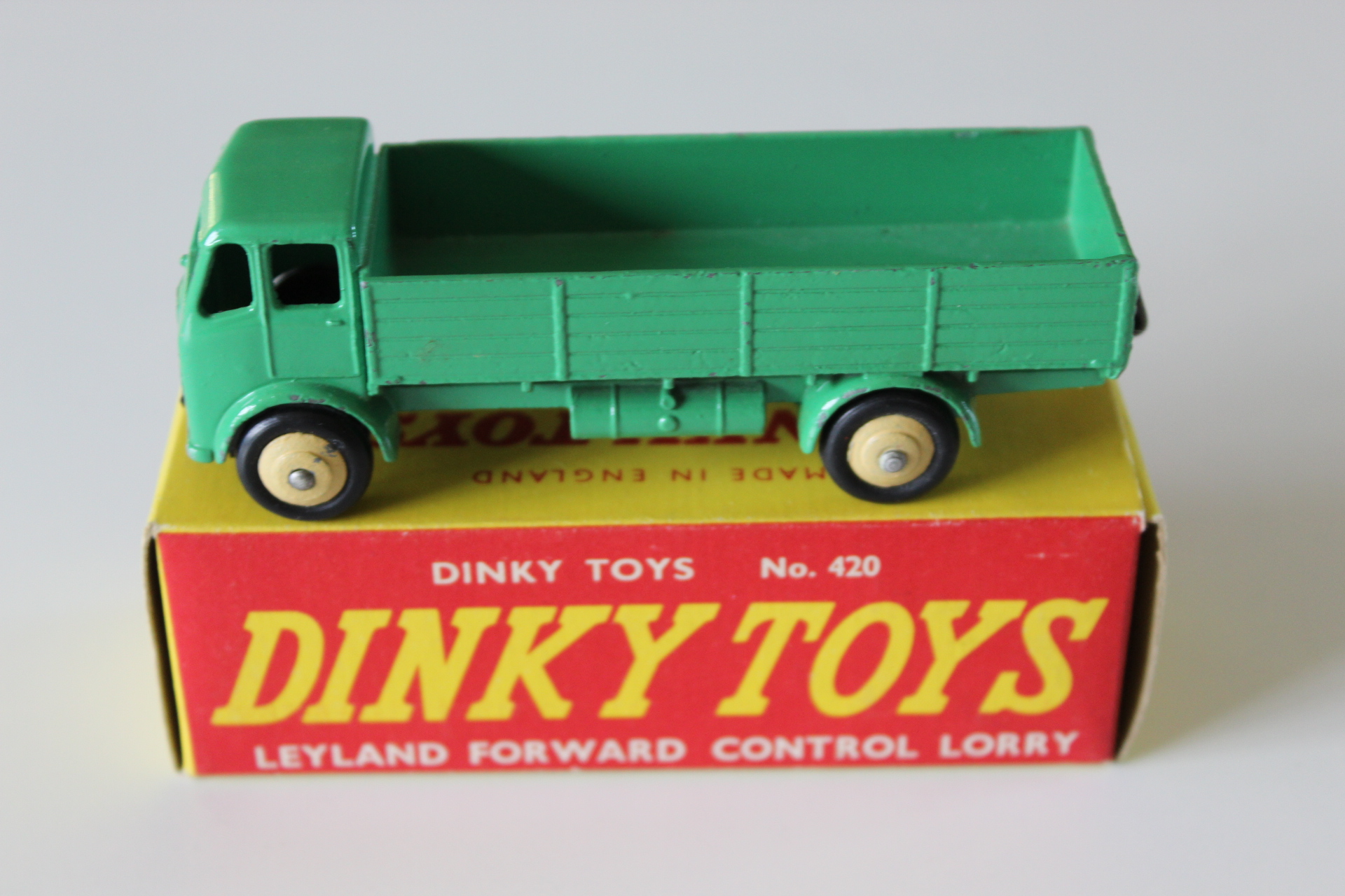 forward control lorry dinky toys 420
