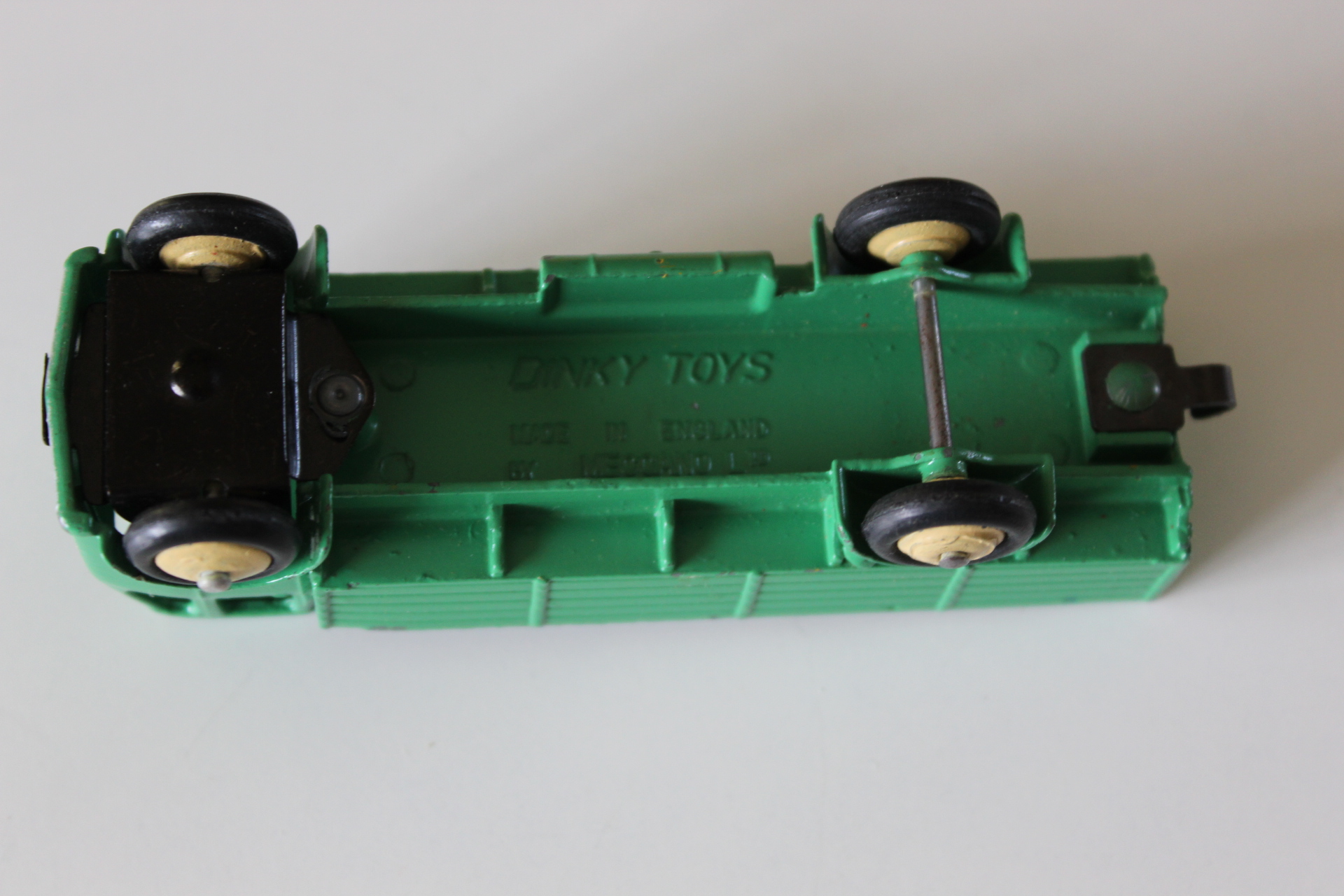forward control lorry dinky toys 420 base