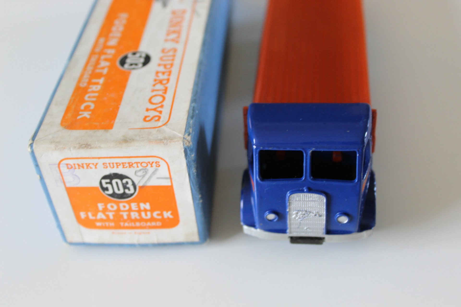 foden 1st cab tailboard lorry dinky toys 903 front