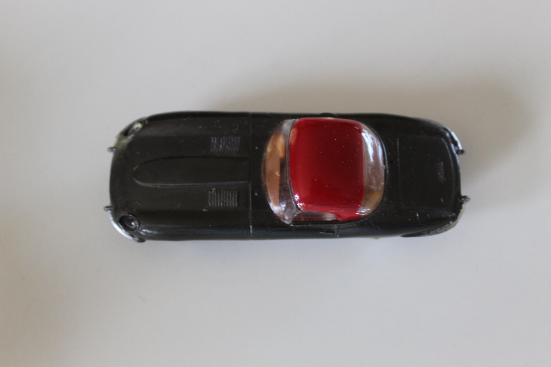 'e' type jaguar with removeable hard top corgi toys 307 top