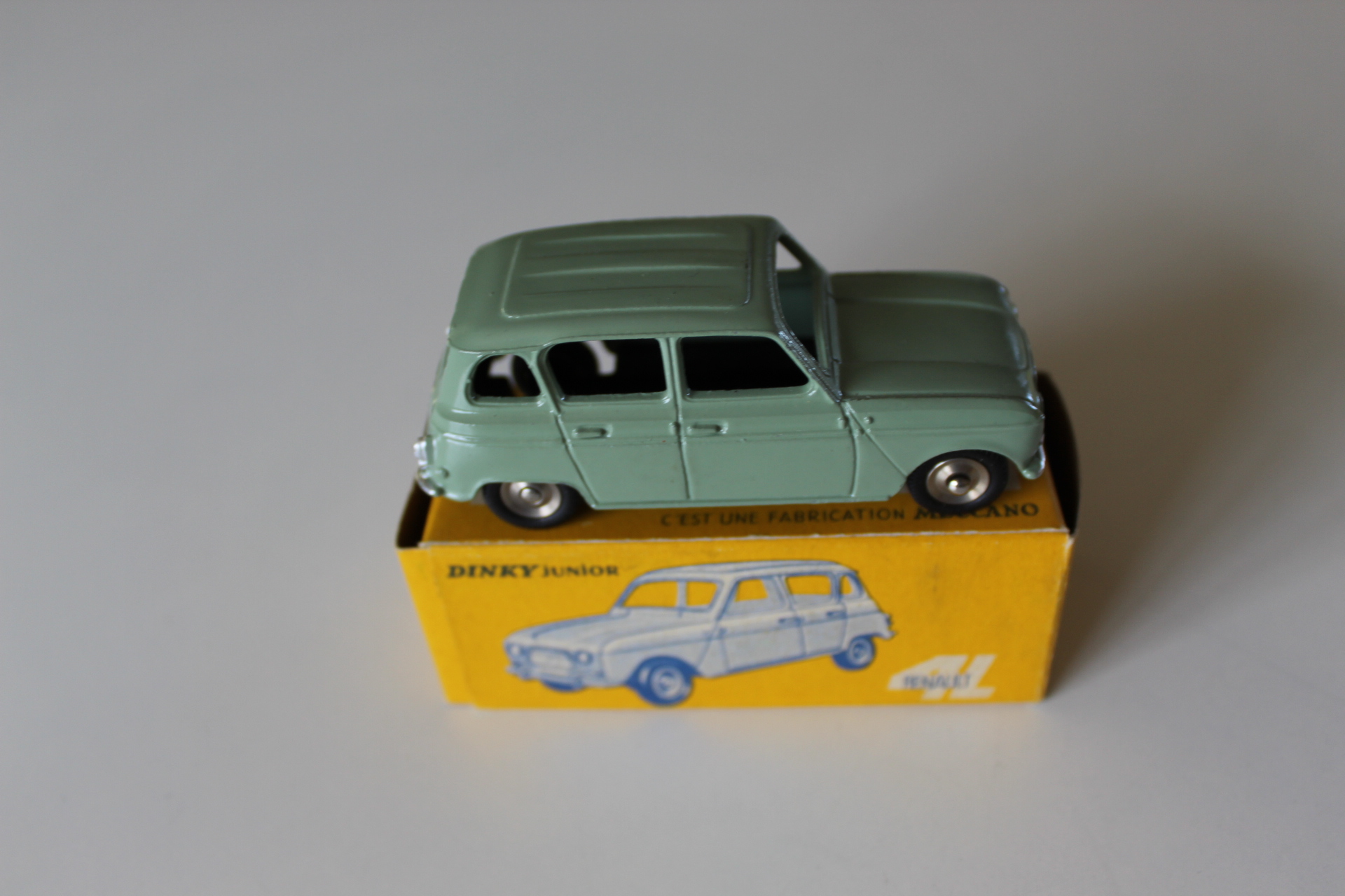 renault 4 french dinky toys junior 100 side