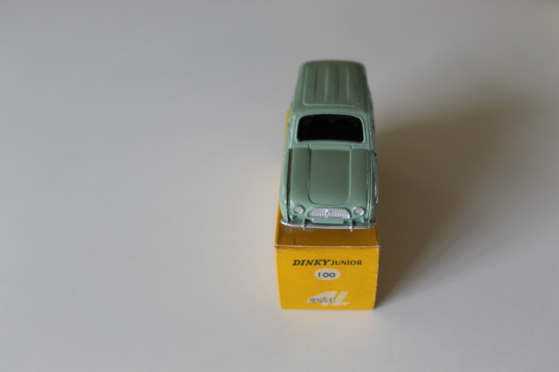 renault 4 french dinky toys junior 100 front