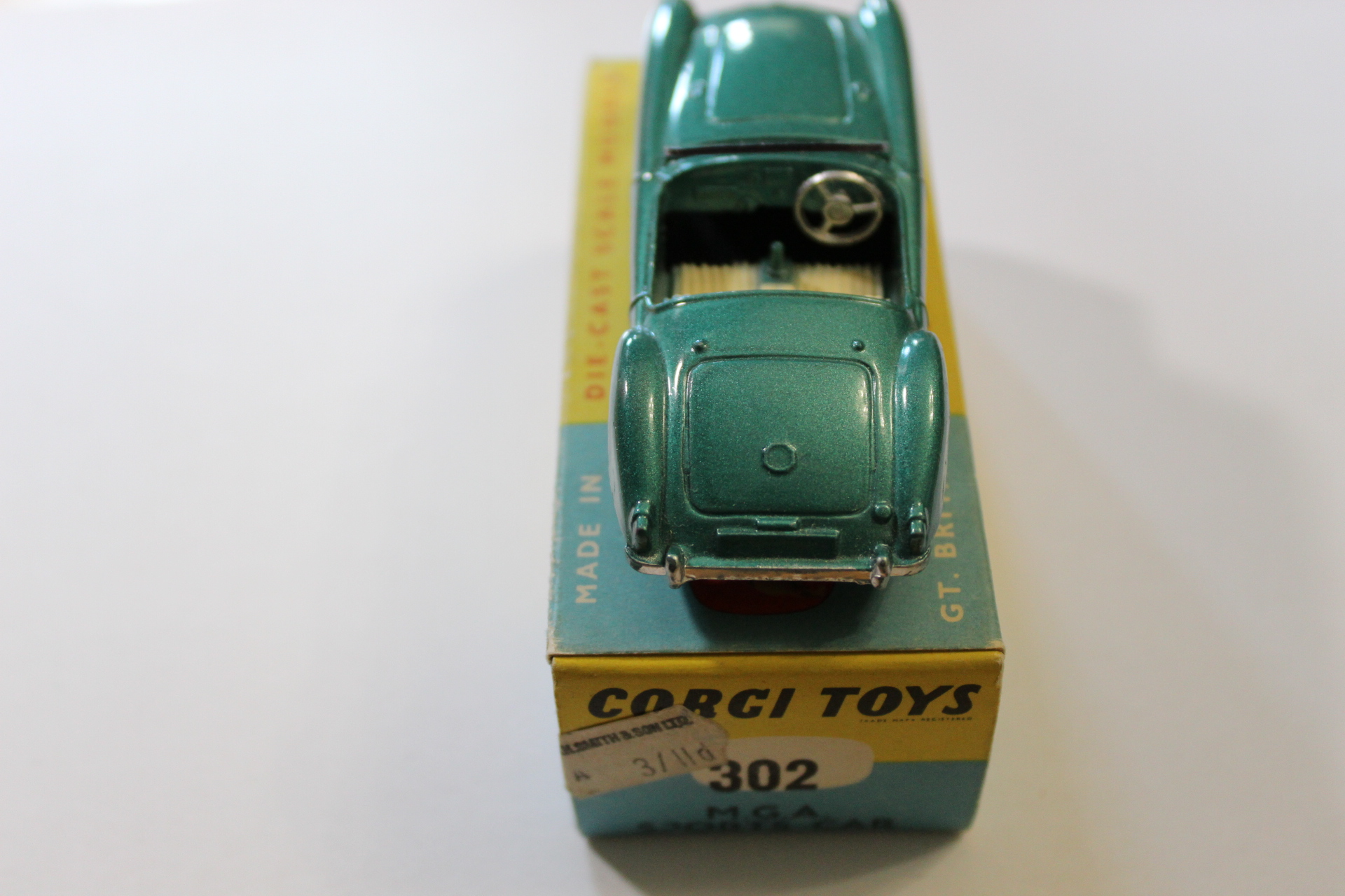 mga sports car corgi toys 302 back