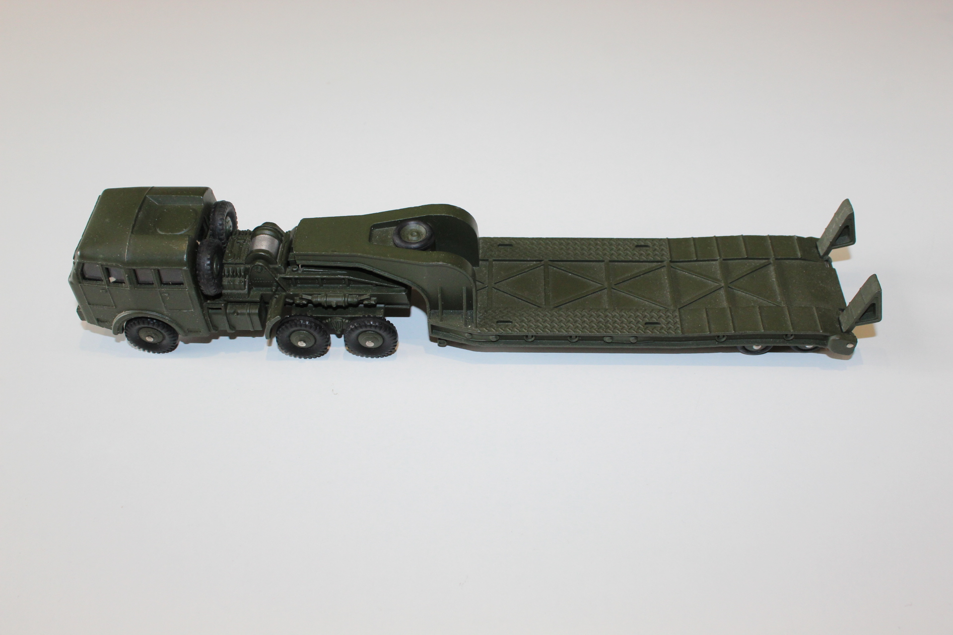 berliet tank transporter french dinky toys 890 left side