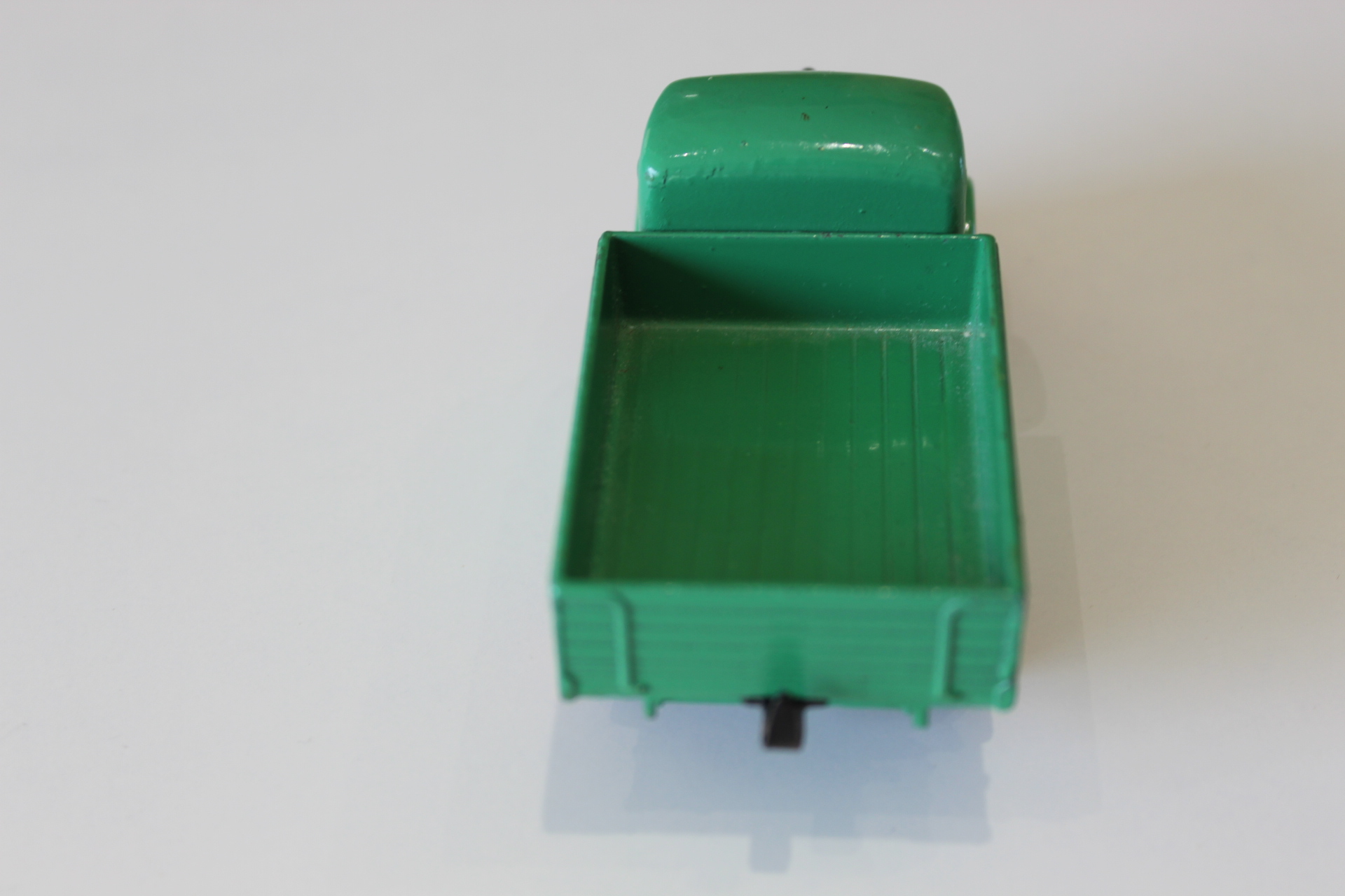 bedford truck dinky toys 25w back