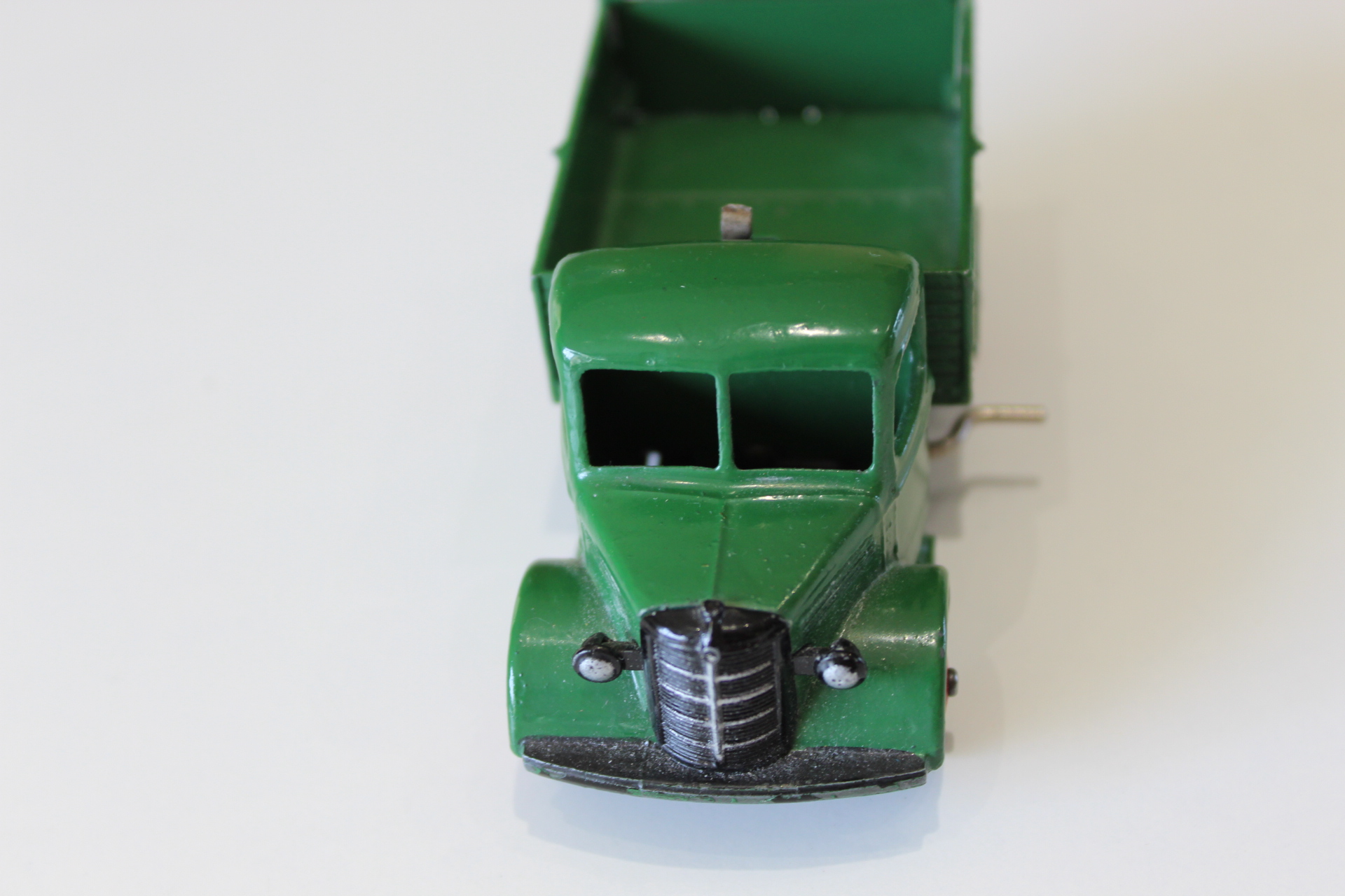 bedford end tipper dinky toys 25m front
