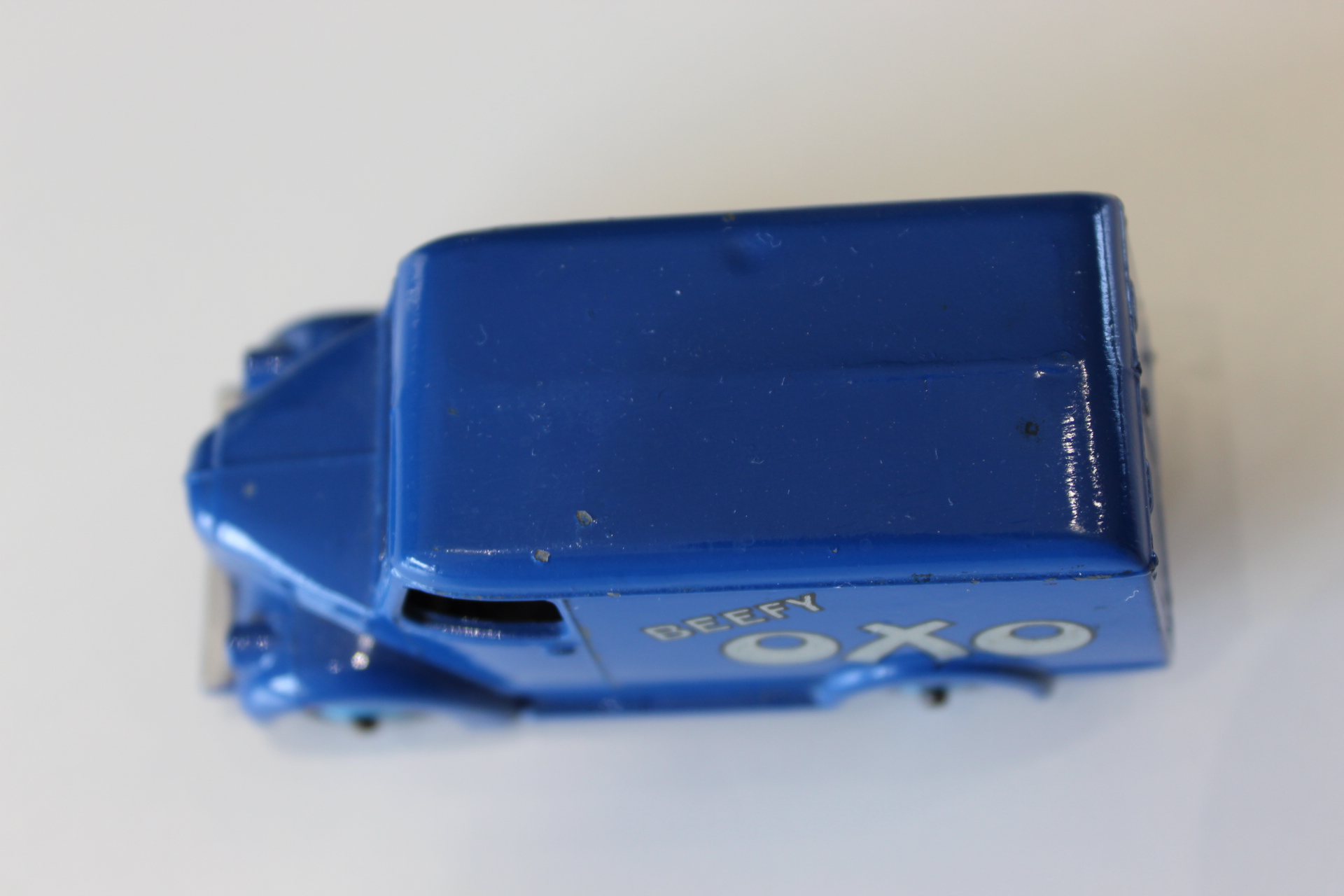 trojan oxo van dinky toys 31c-453 top