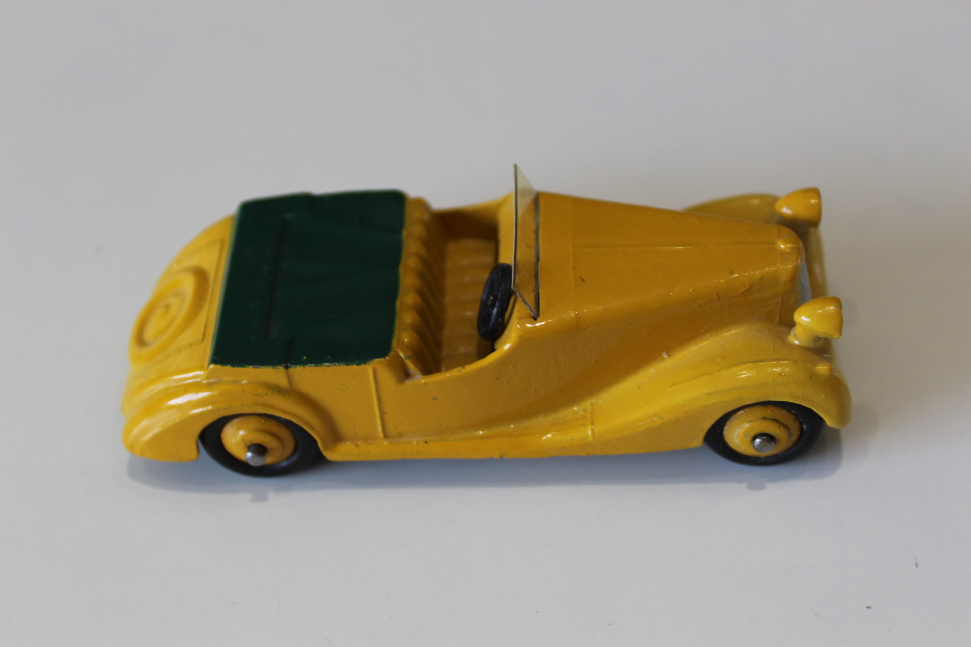 sunbeam talbot dinky toys 38b side