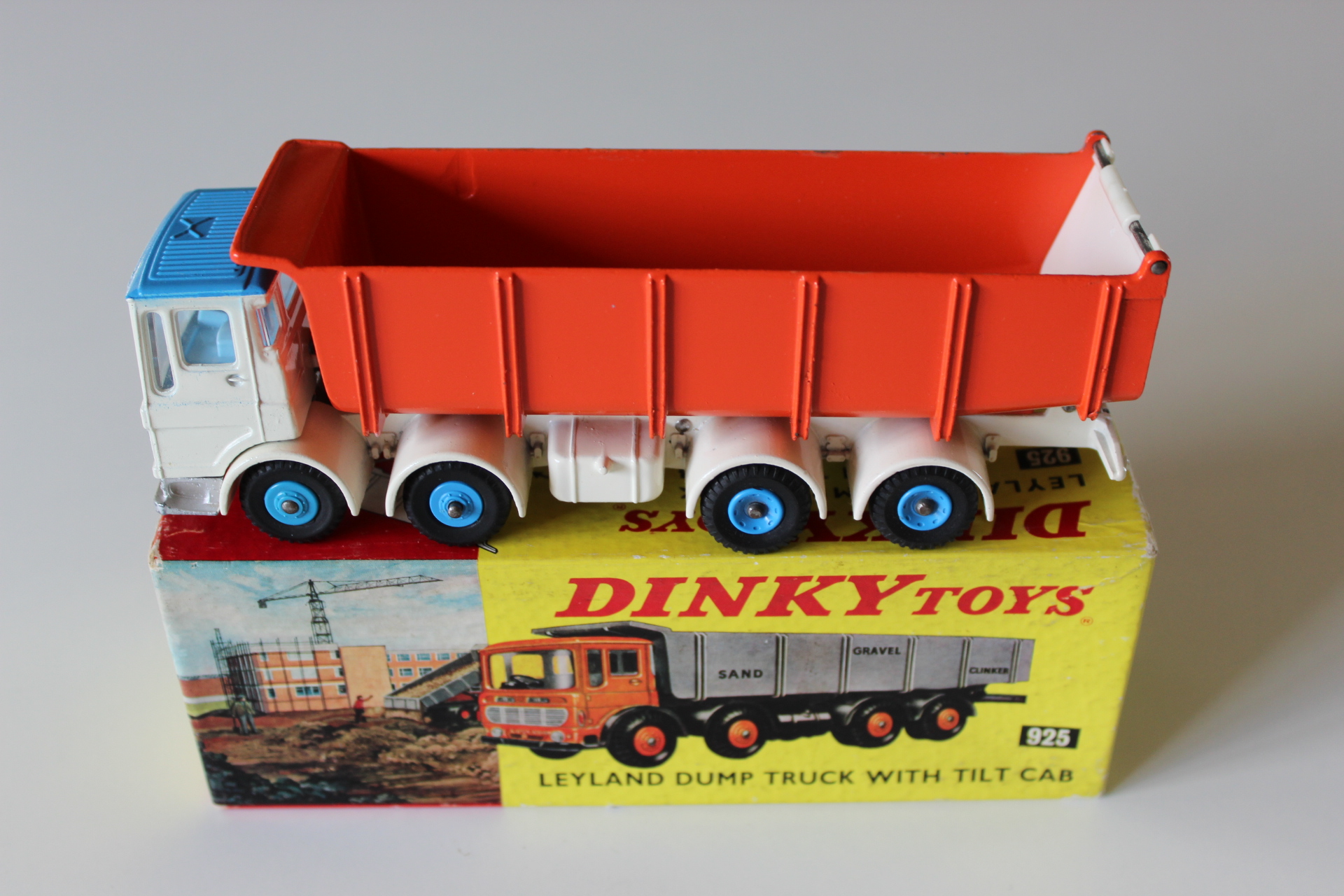 leyland dump truck dinky toys 925
