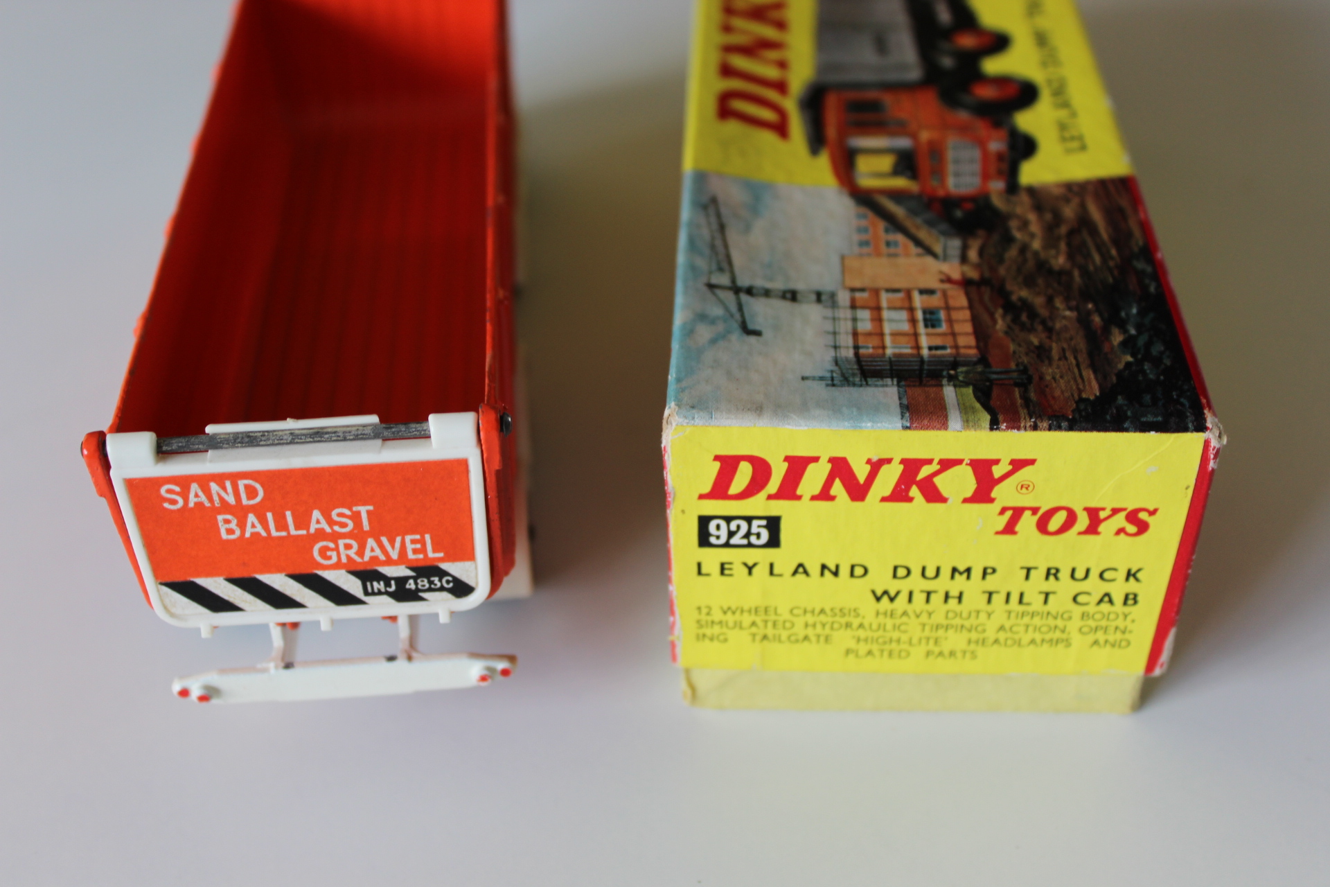 leyland dump truck dinky toys 925 back