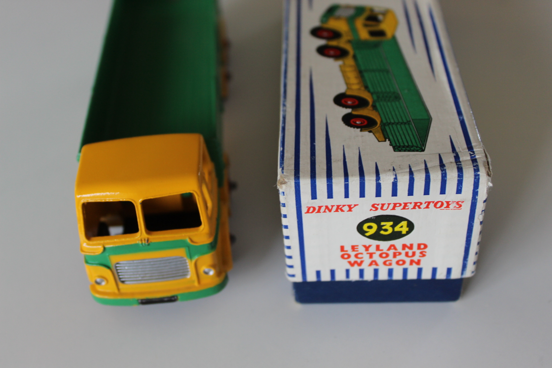 leyland octopus lorry dinky toys 934 front