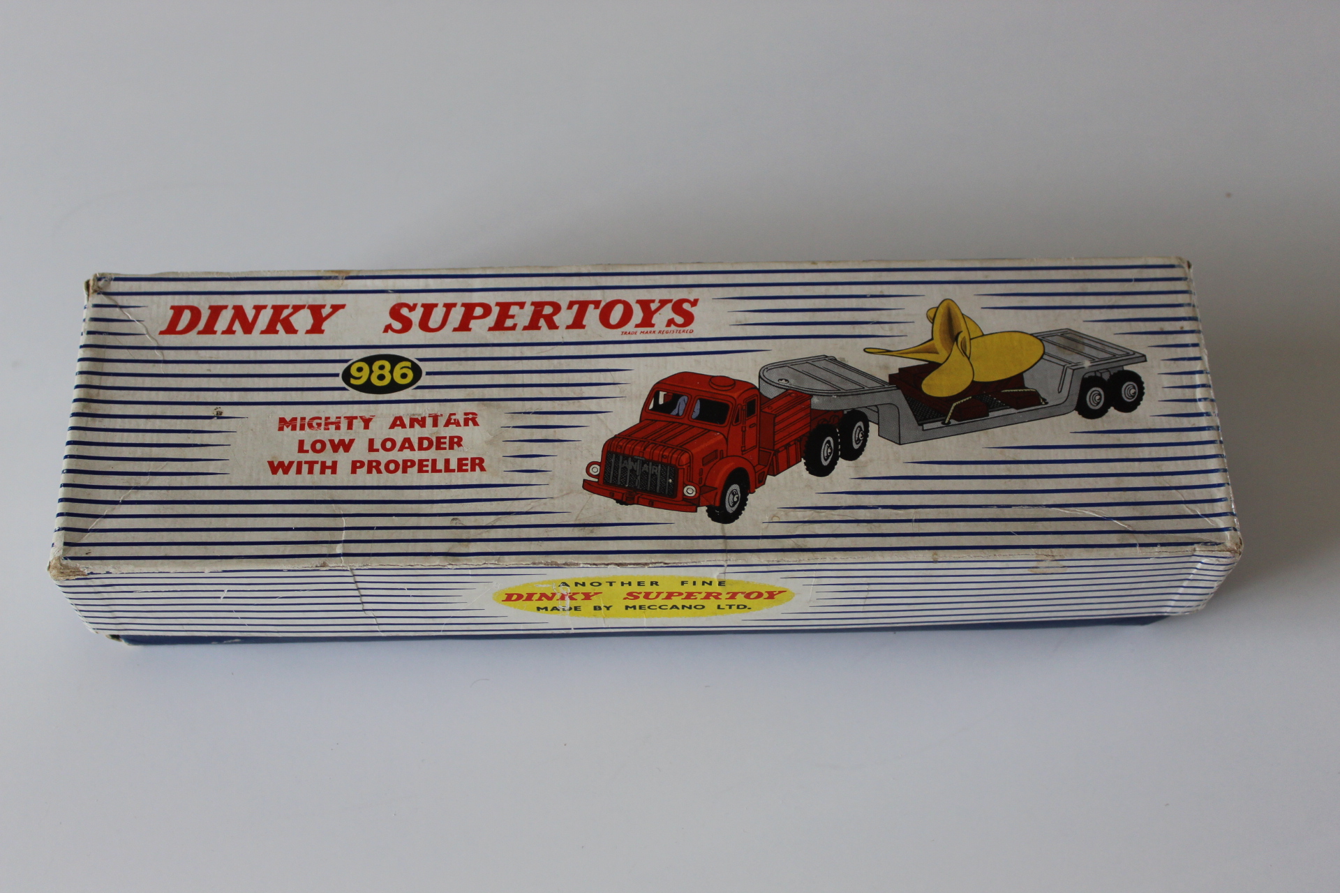 mighty antar low loader with propeller dinky toys 986 box