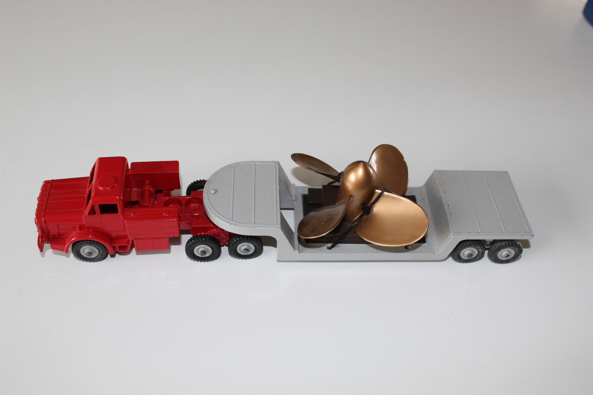 mighty antar low loader with propeller dinky toys 986 left side