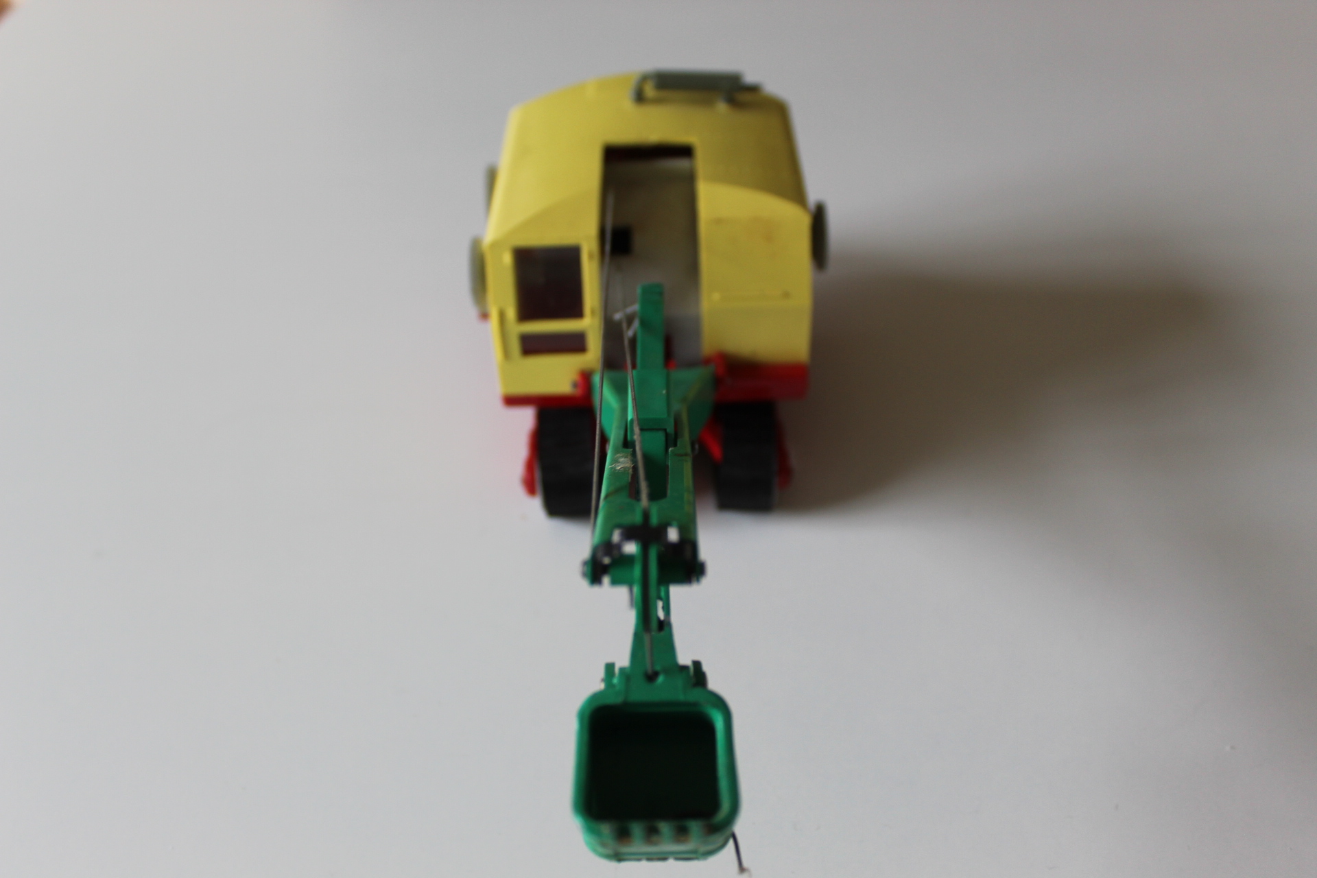 ruston bucyrus excavator dinky toys 975 front