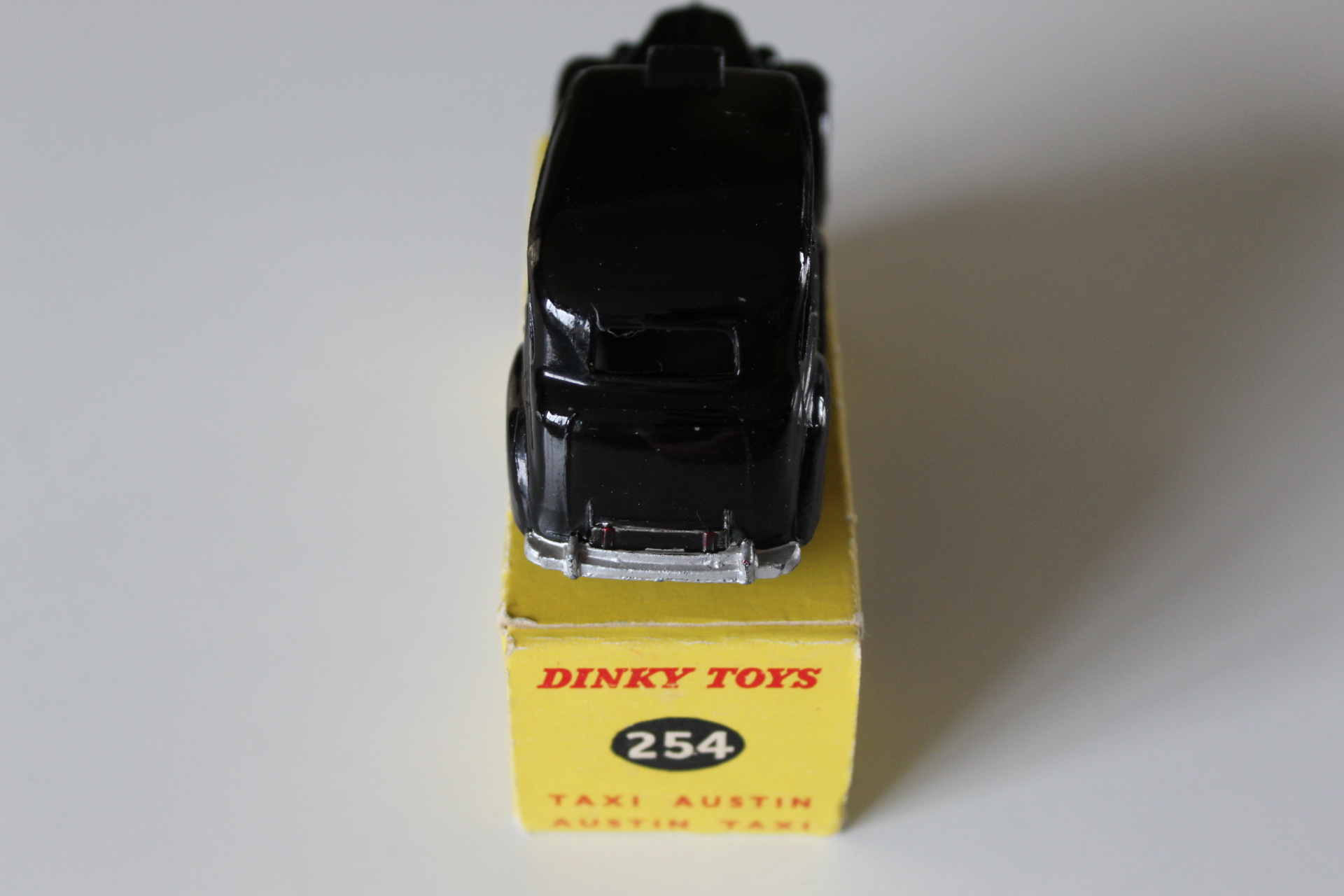 austin taxi dinky toys 254 back