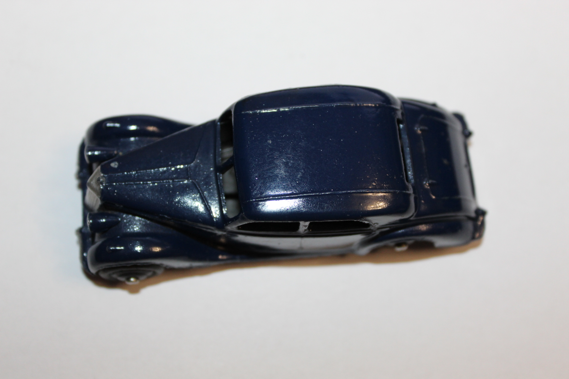 riley saloon dinky toys 40a top