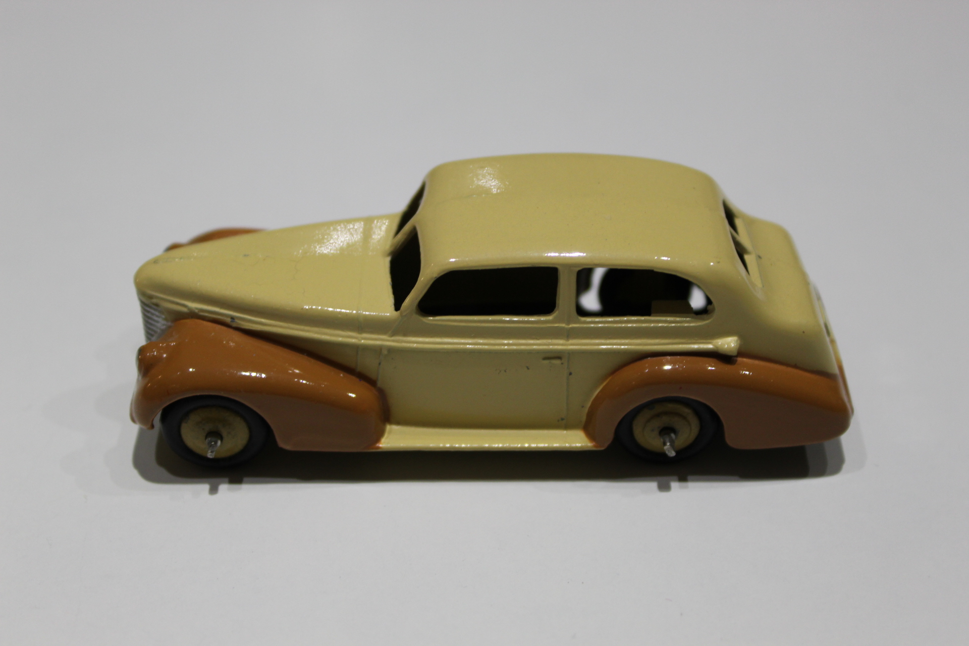 oldsmobile us export dinky toys 39bu
