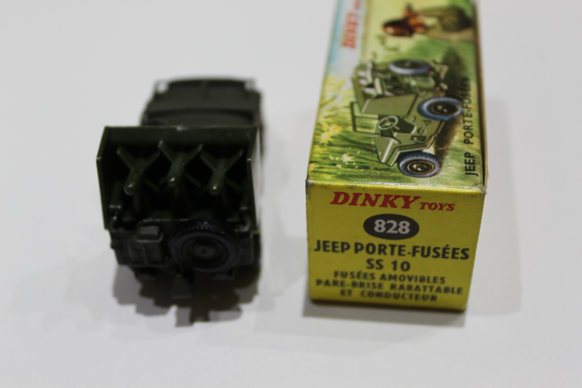 jeep ss10 missile launcher french dinky toys 828 back